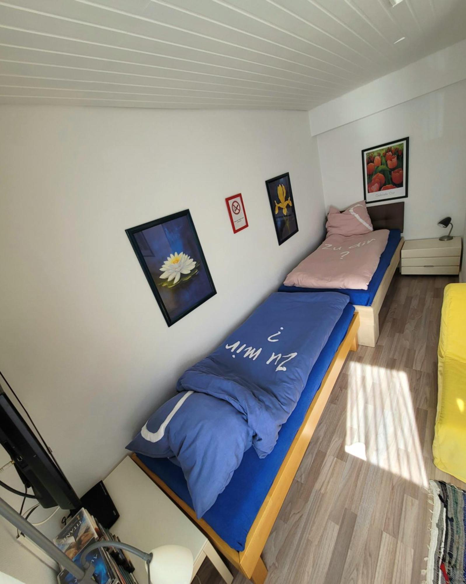 Messezimmer Am Thewissenweg Düsseldorf Dış mekan fotoğraf
