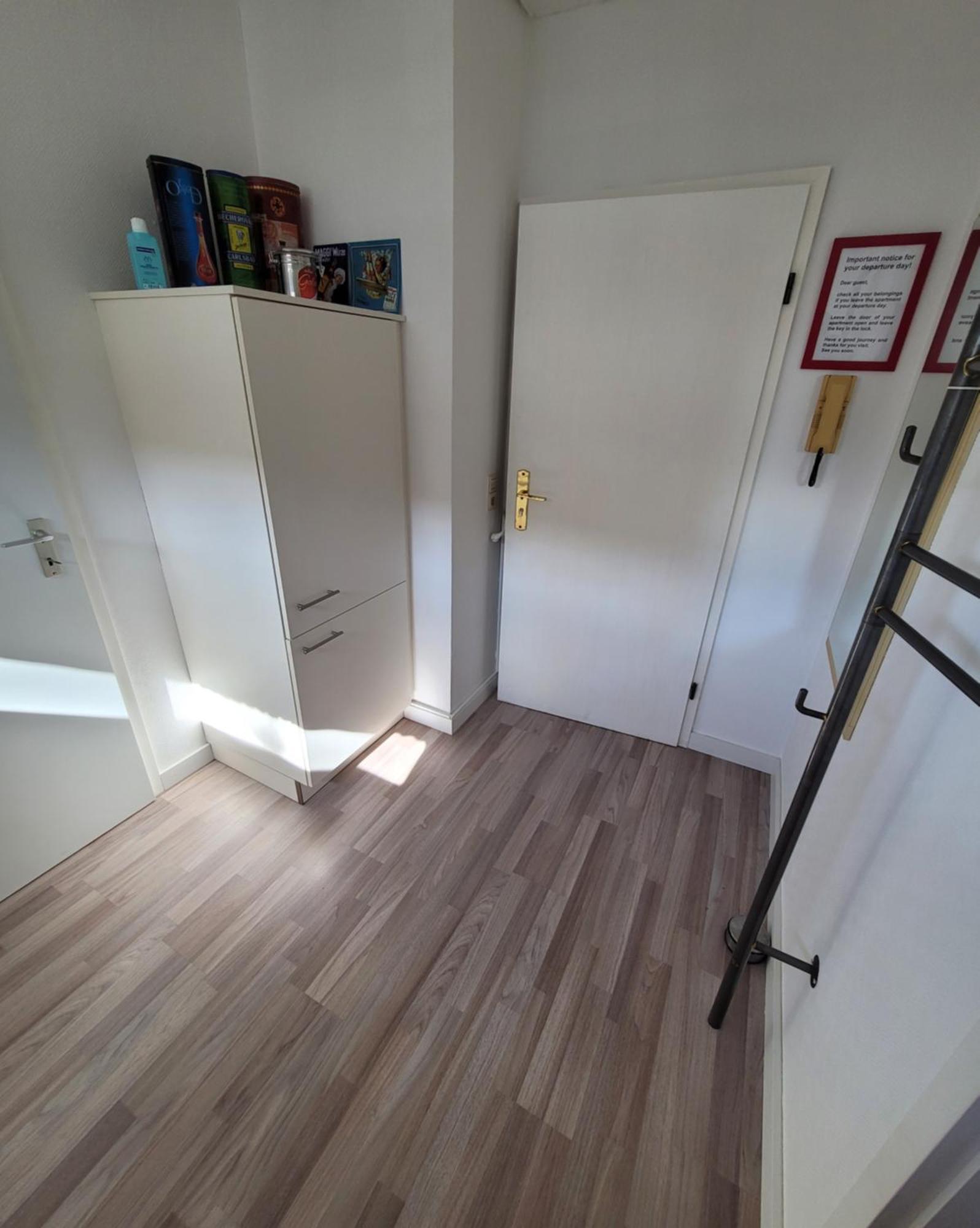 Messezimmer Am Thewissenweg Düsseldorf Dış mekan fotoğraf